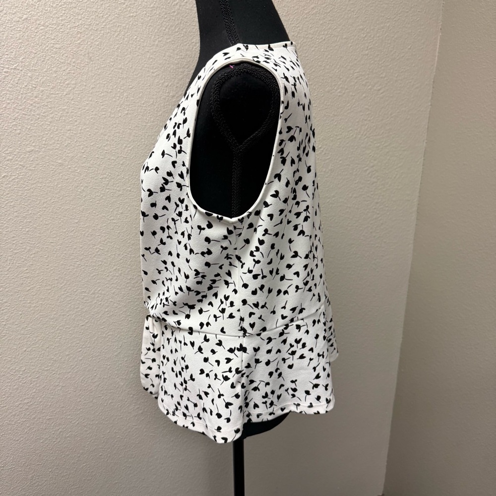 Talbots Petite LP Black White Floral Tie Front Sleeveless Blouse Top Work - Picture 4 of 8